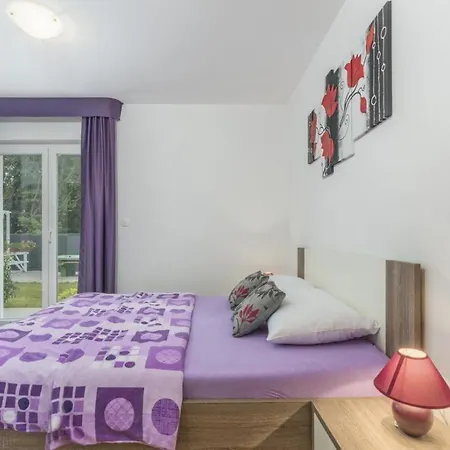 Dina Ferienhaus Šumber